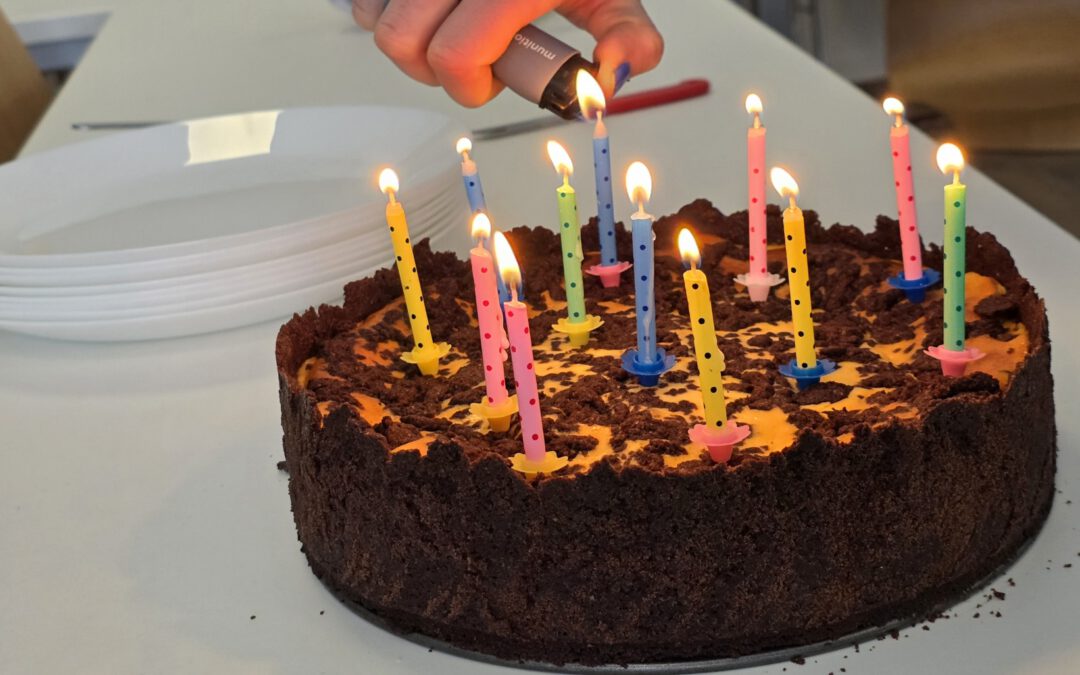 Where Learning Meets Friendship